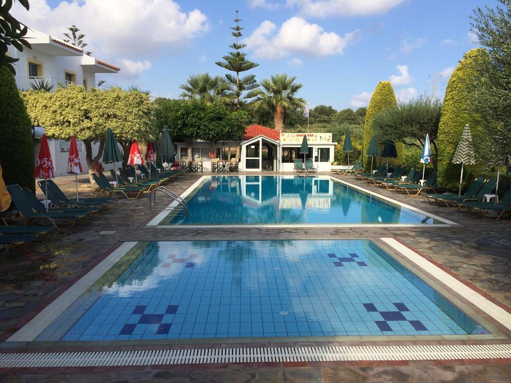 Nikolas Villas Appartments Hersonissos  Eksteriør billede