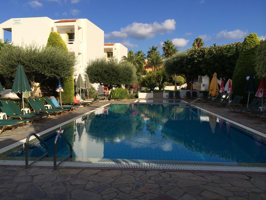 Nikolas Villas Appartments Hersonissos  Eksteriør billede