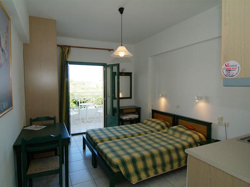 Nikolas Villas Appartments Hersonissos  Eksteriør billede